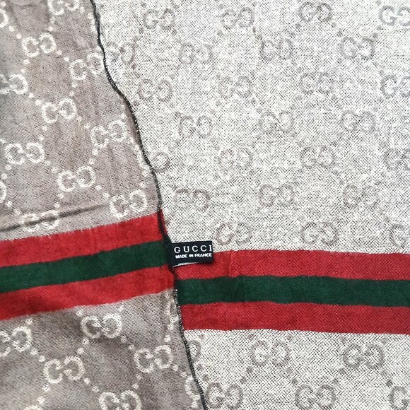 GUCCI Beige Monogram GG Logo Print w/ Green Red Stripe Cashmere Silk Shawl Scarf - Picture 7 of 9